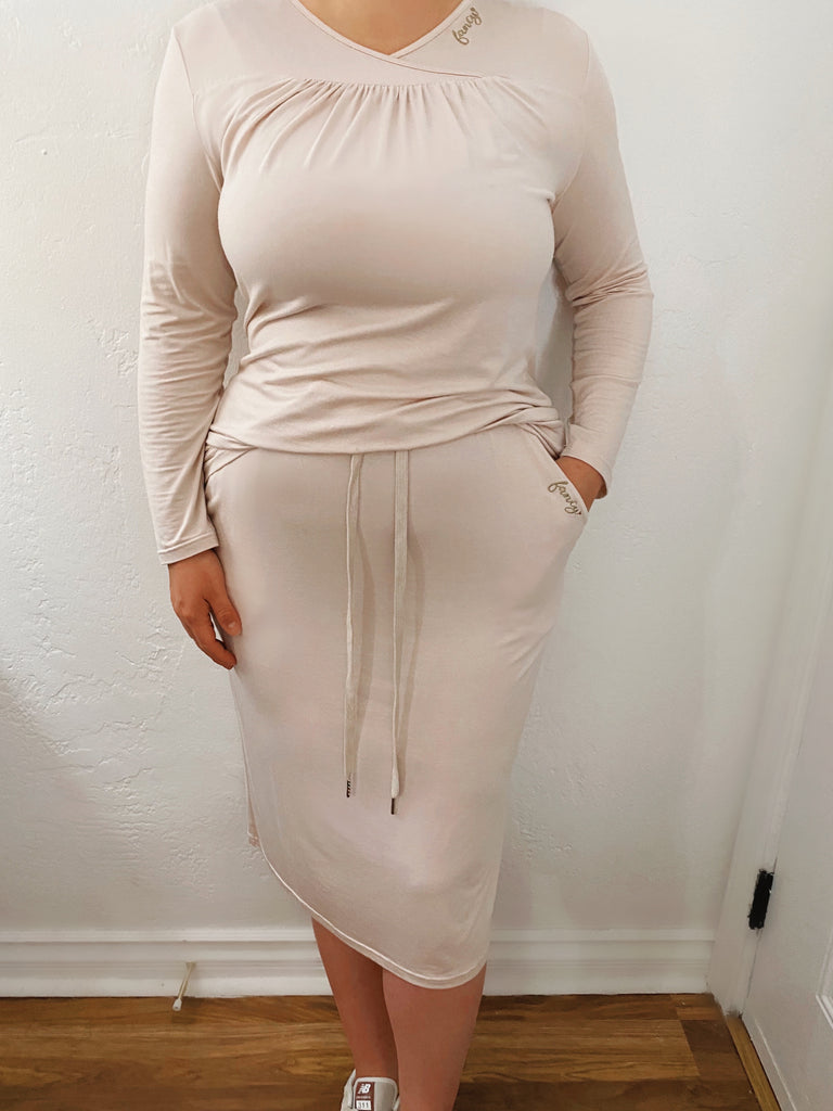 Blush V-neck Top and Pencil Skirt Athleisure Set