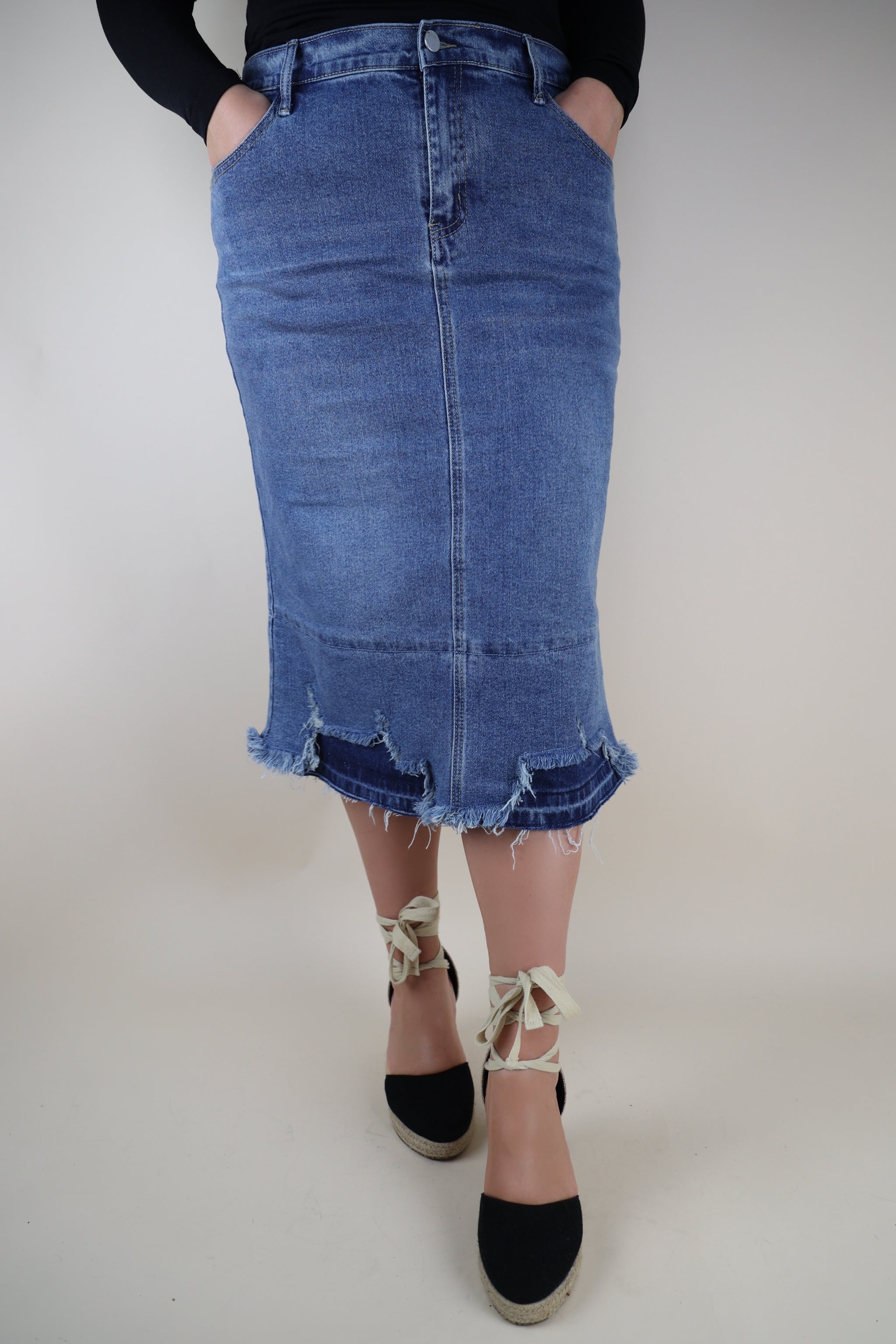 ★E.B.M★ Destroyed denim skirt EMO5DSK020 Destroyed Hem Stretchy Denim Skirt – Skirted Fancy
